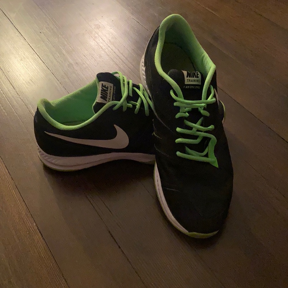 Black and Neon Green Nike Shoes (13)